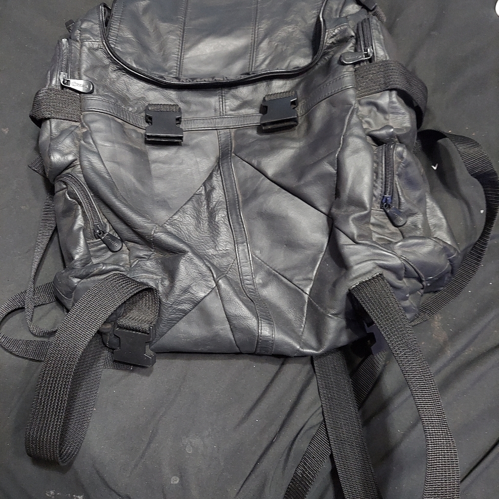 Motorcycle backpack - Picture 10 of 10